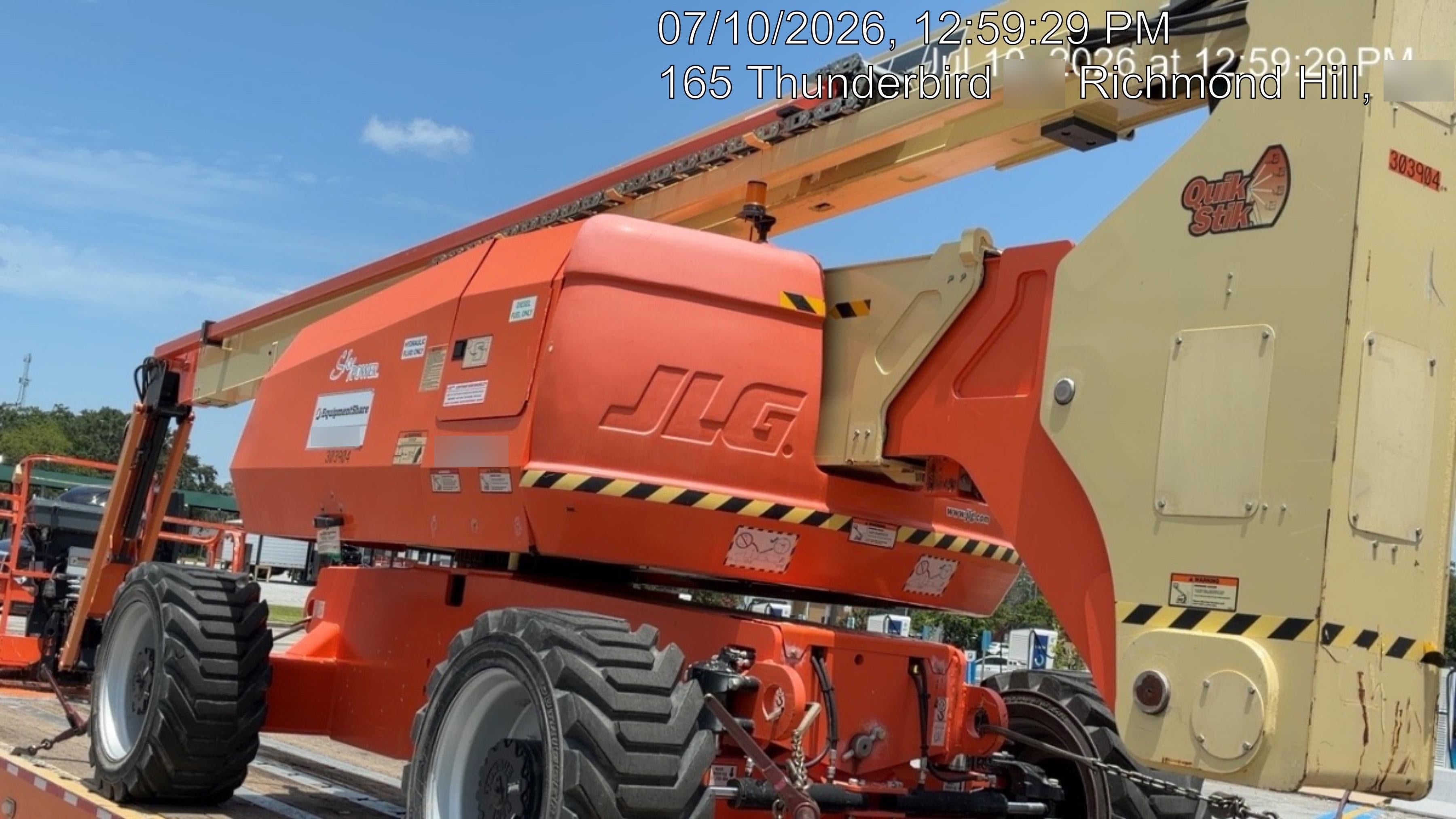2023 JLG 800AJ