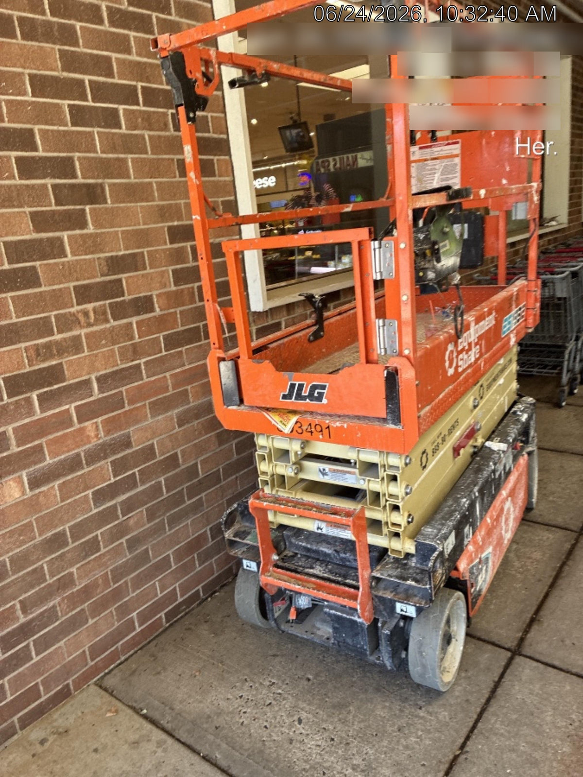 2023 JLG ES1932