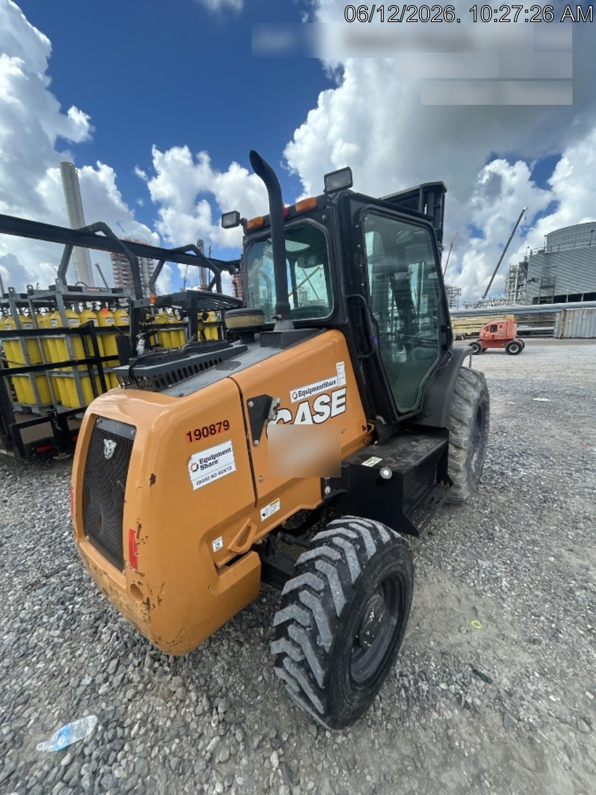 2021 CASE 586H