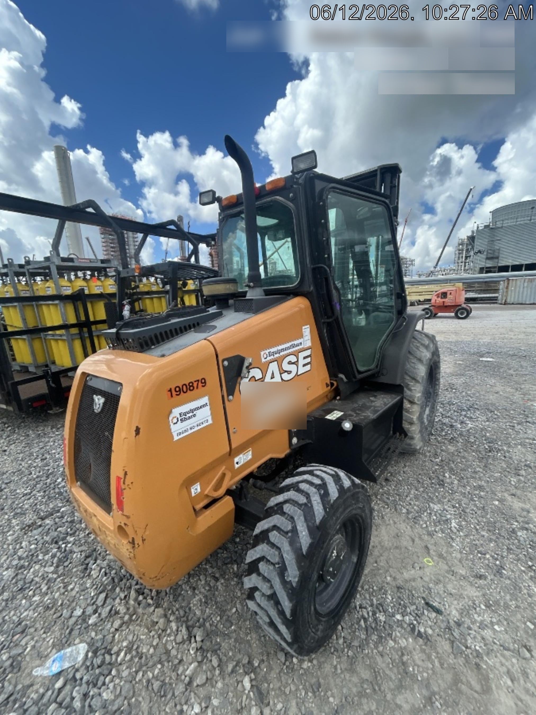 2021 CASE 586H