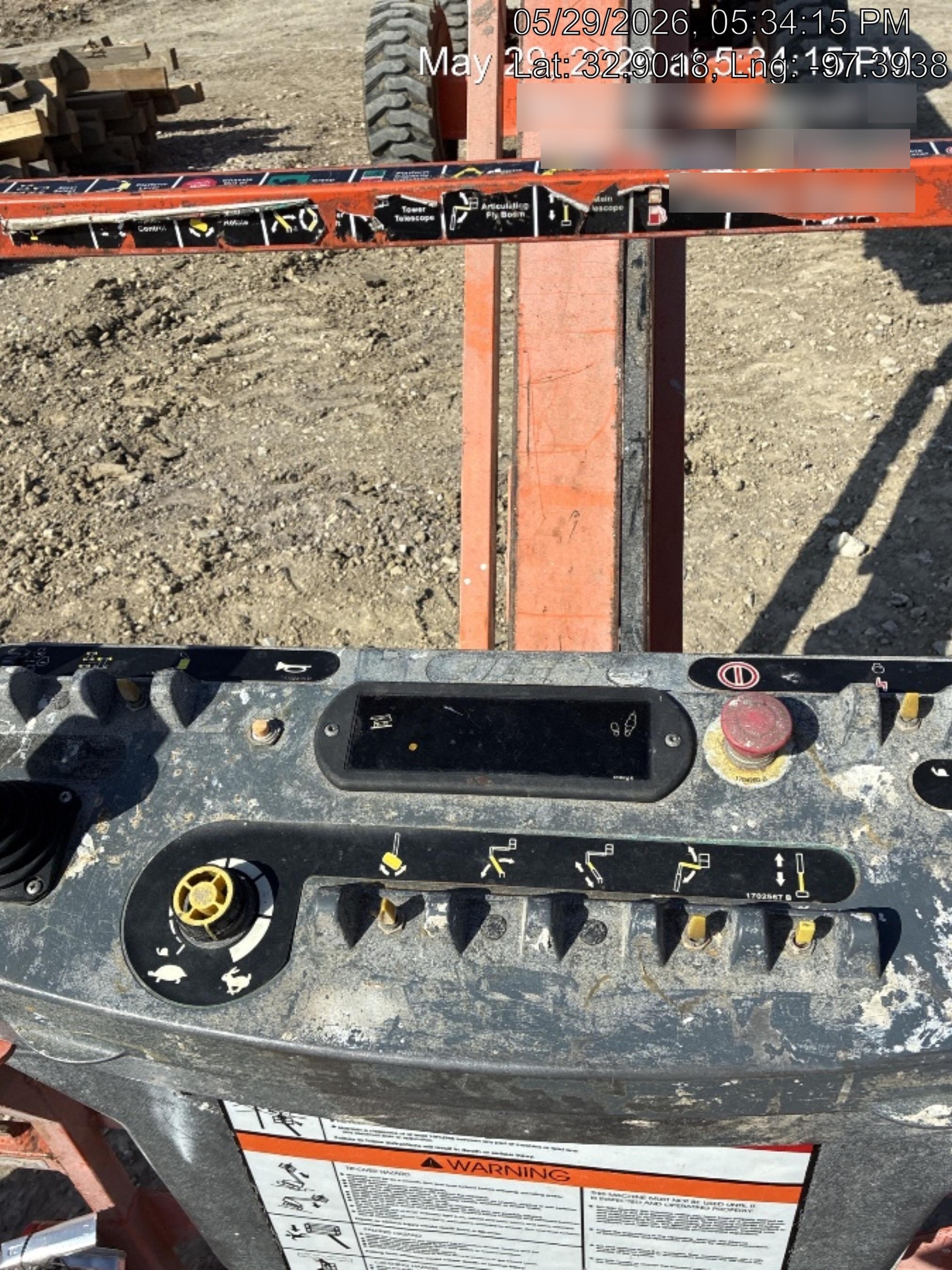 2004 JLG 660SJ