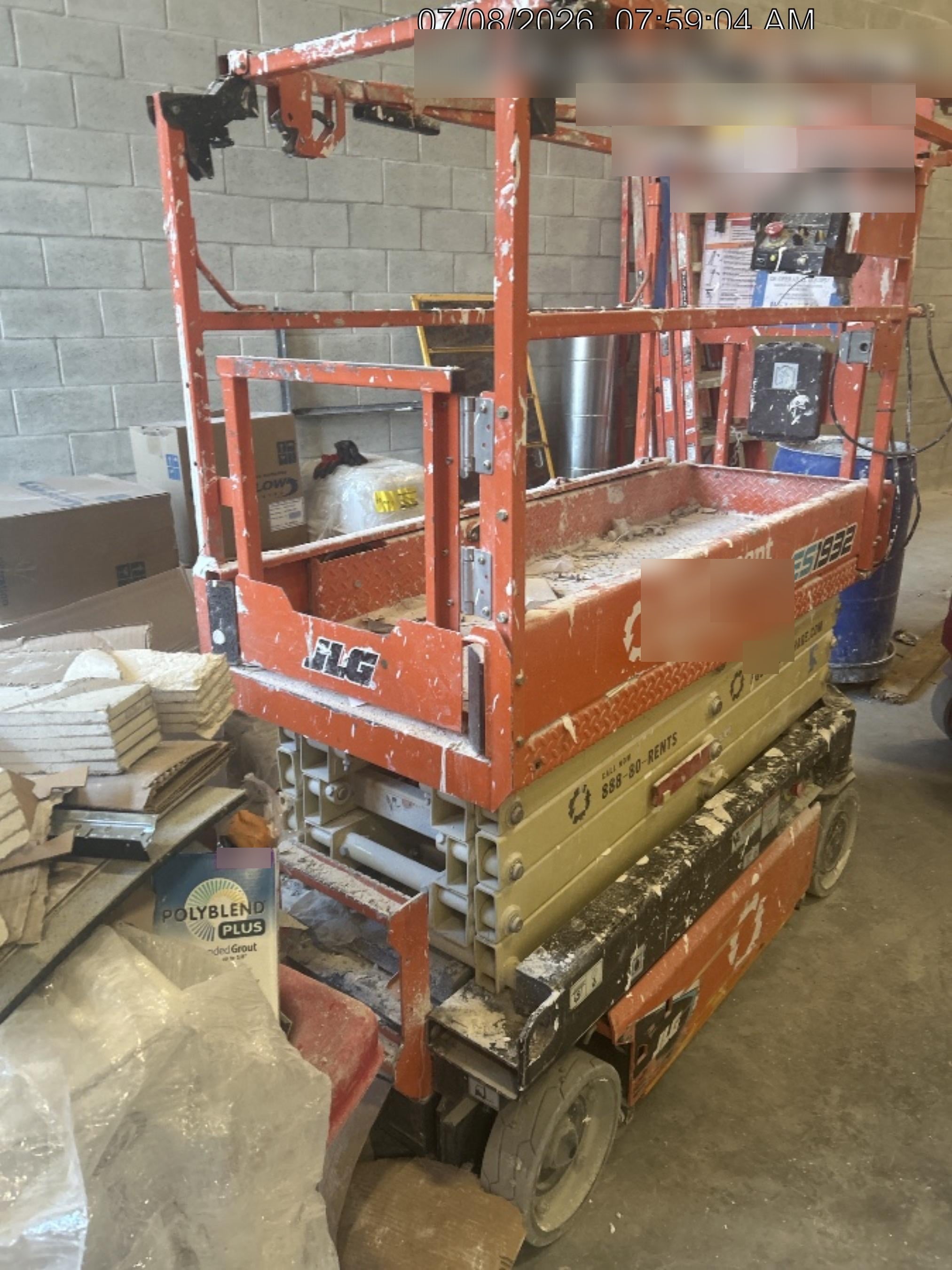 2023 JLG ES1932