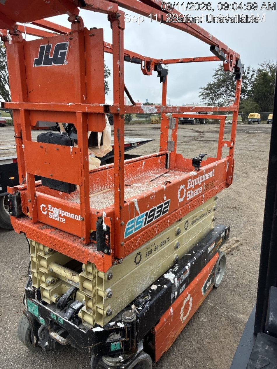 2022 JLG ES1932