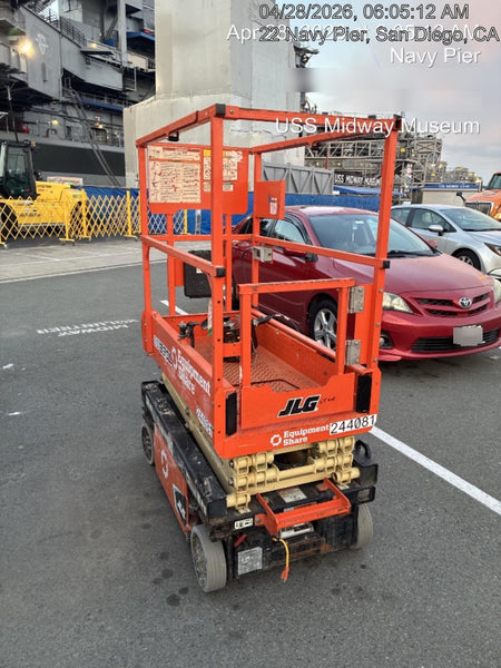 2022 JLG ES1330L