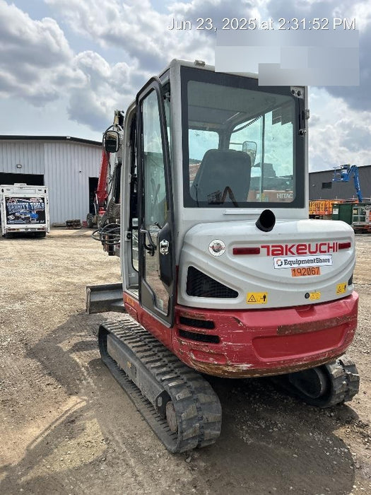 2021 TAKEUCHI TB235-2CR