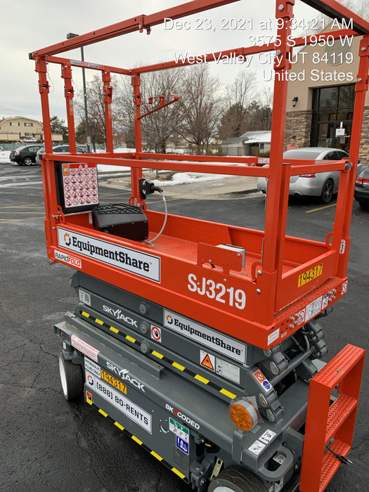 2021 SKYJACK SJ3219