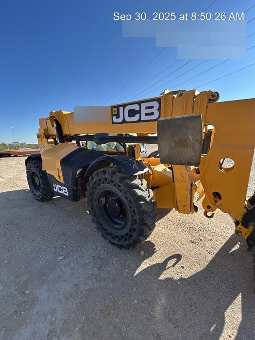 2020 JCB 510-56 Cab/Heat/Air, 74 HP, Solid Tires, STD Worklight, Beacon, Aux Hydraulics, Lifting Eye, Back up Alarm w/66" Carriage/60" Forks