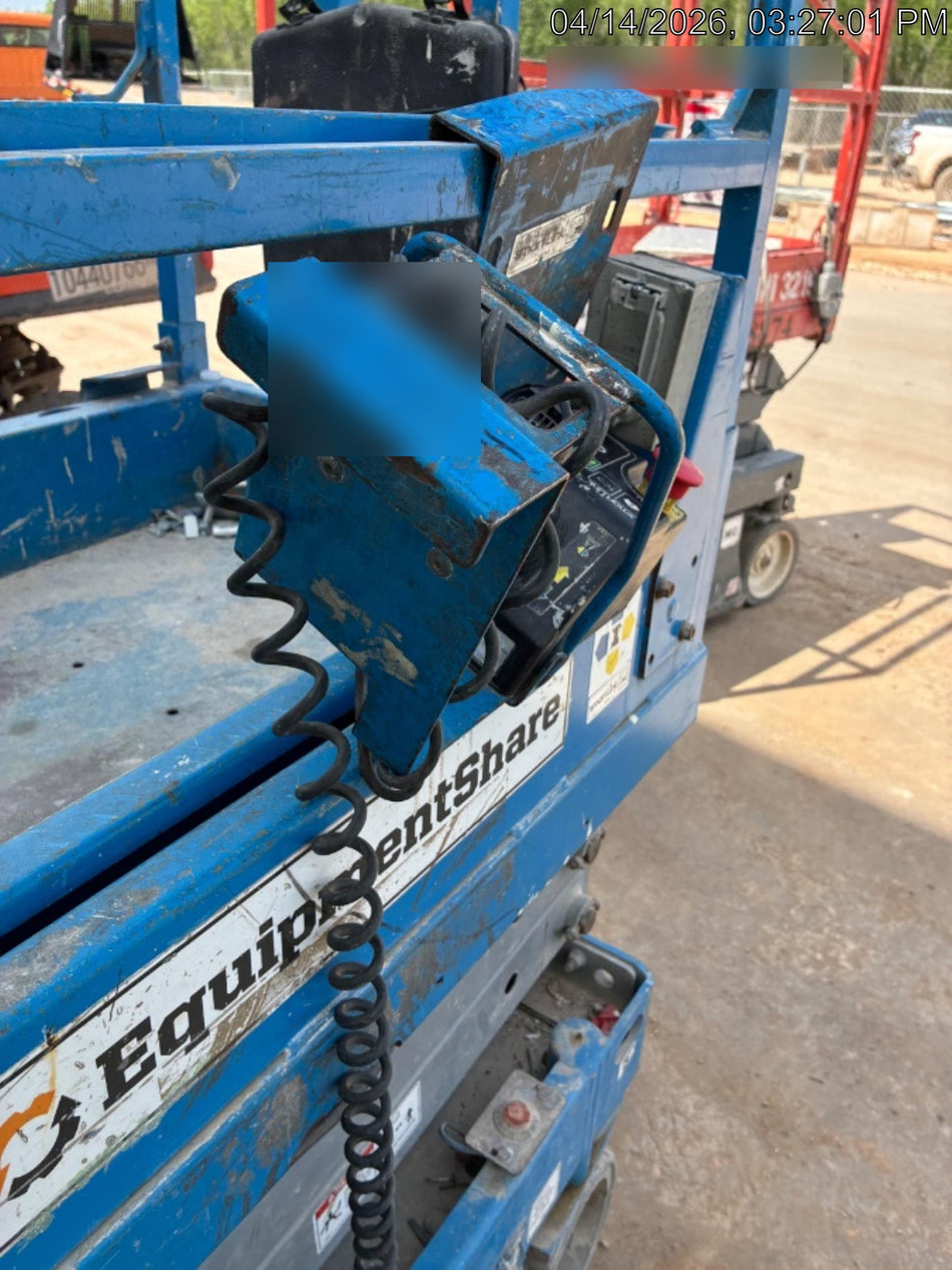 2019 Genie GS-1930 Fixed rails with chain Entry