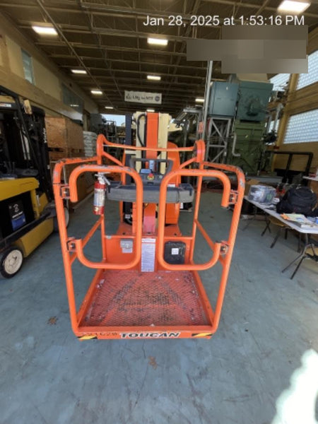2022 JLG 26E