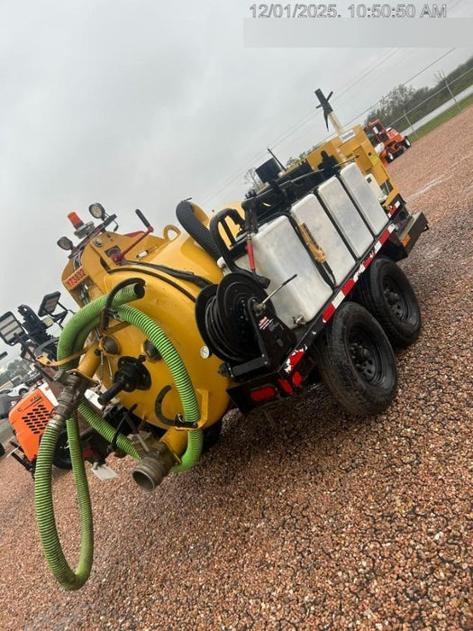 2021 Vac-Tron LP573XDT T4 Koehler Diesel Engine, 500 Gallon Debris Tank, x2 100 Gallon Water Tanks