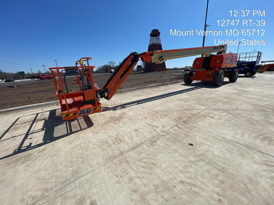 2023 JLG 860SJ