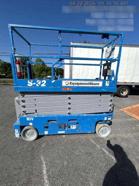 2022 GENIE GS-3232