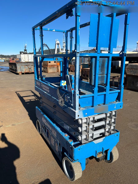 2020 Genie GS-1930 Solid Non Marking Tires, Beacon, Folding rails with half height swing gate, 800W Inverter