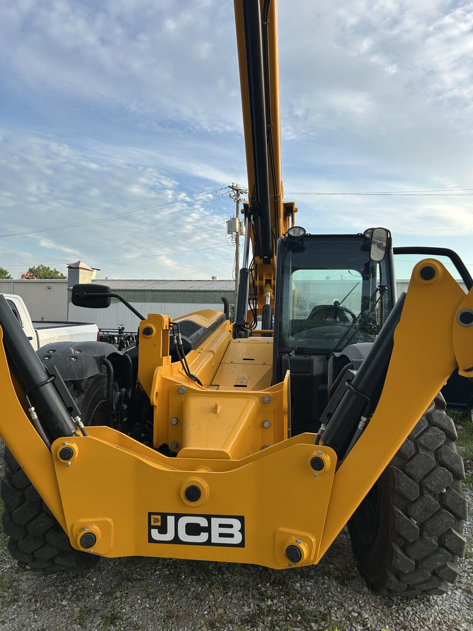 2025 JCB 512-56