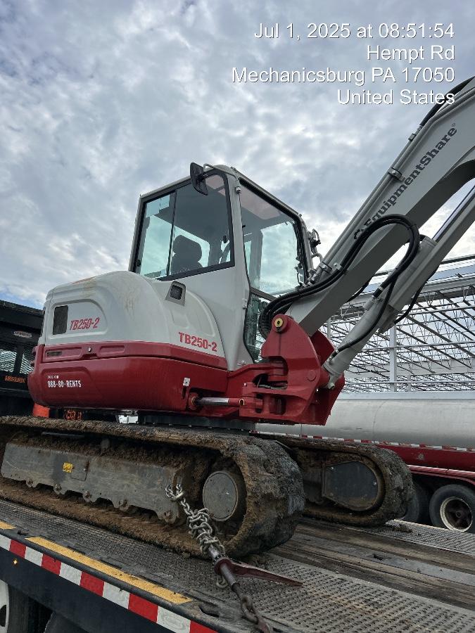 2025 TAKEUCHI TB250-2CR