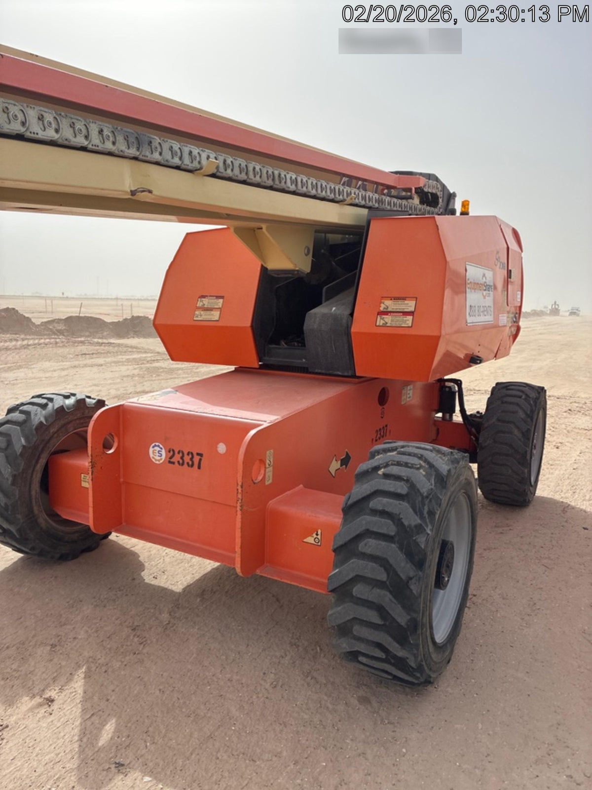 2017 JLG 660SJ
