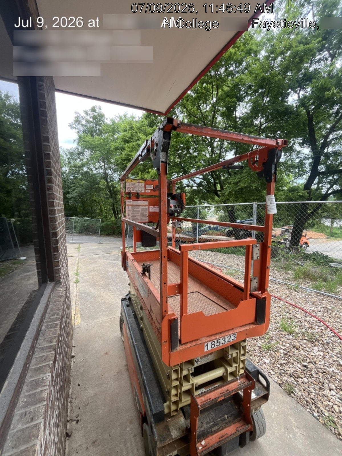 2021 JLG ES1932