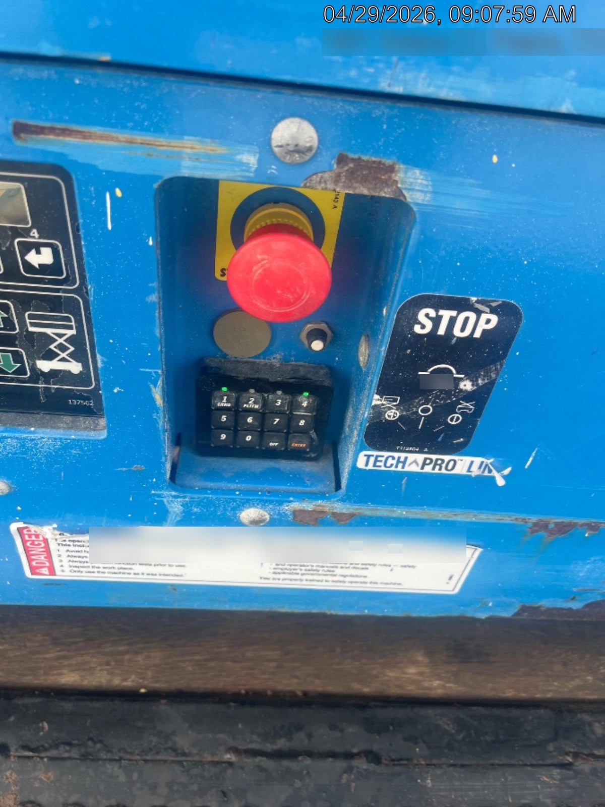 2019 Genie GS-3232 Standard Options