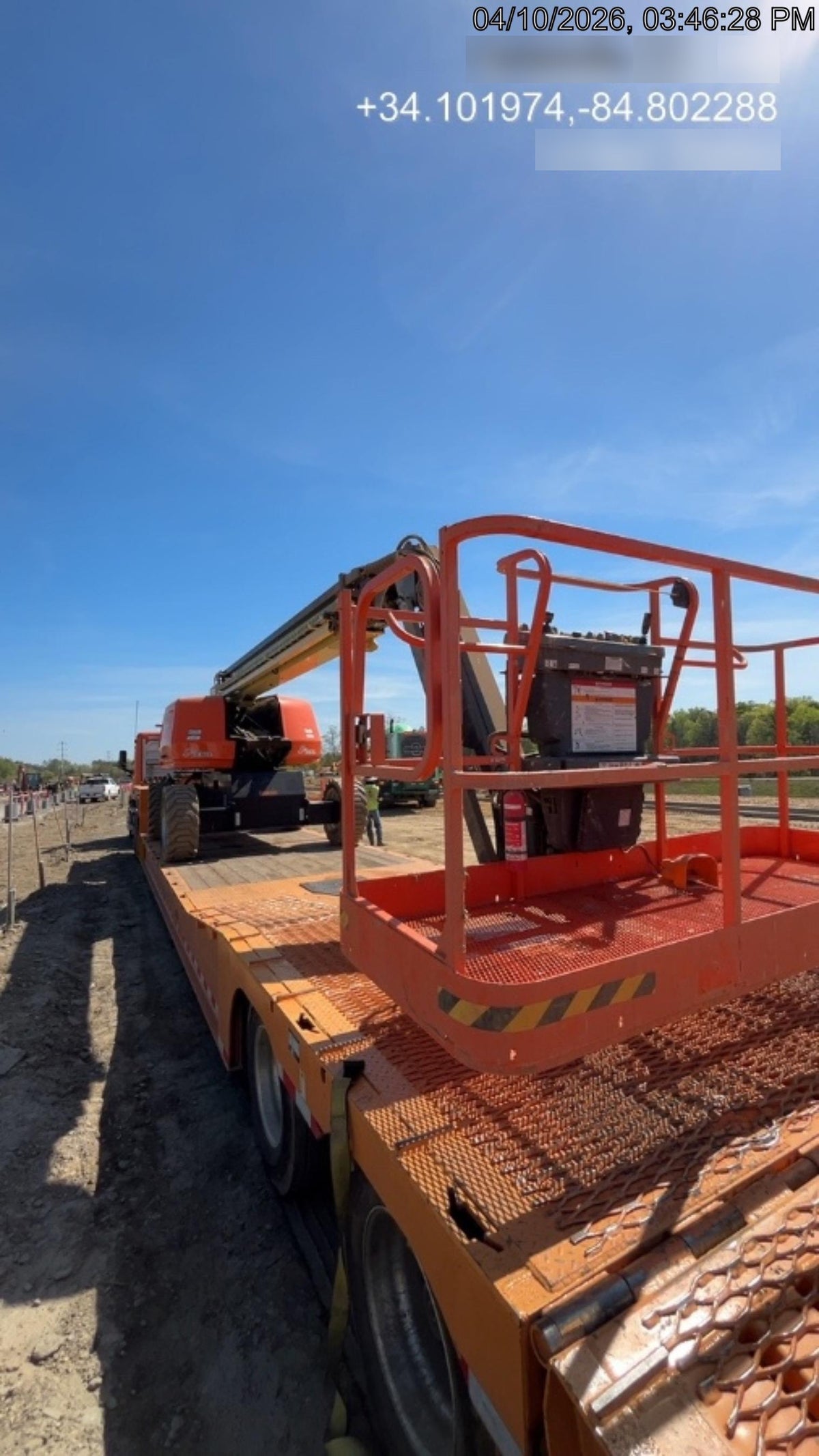 2025 JLG 660SJ