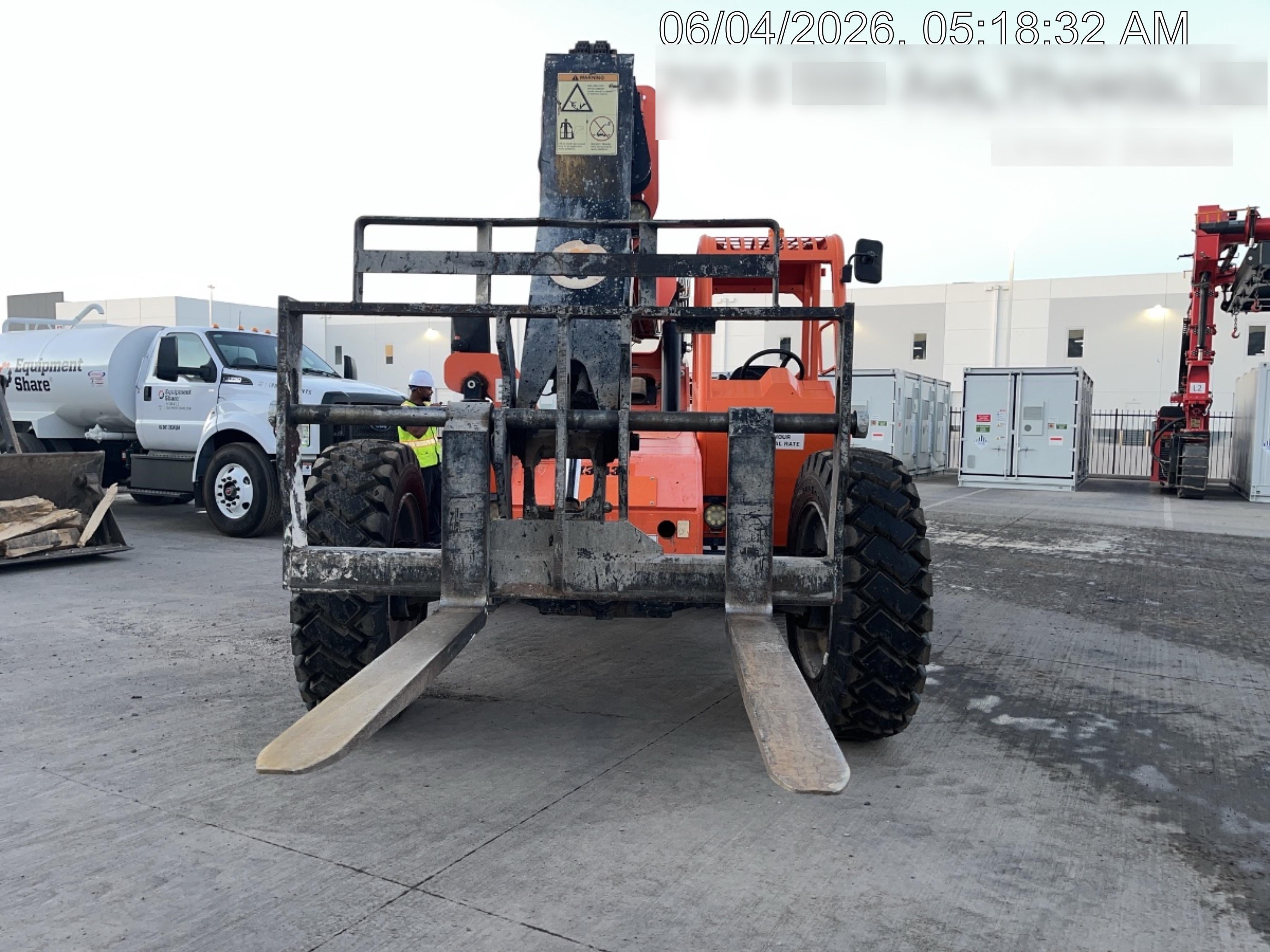 2021 JLG 6036