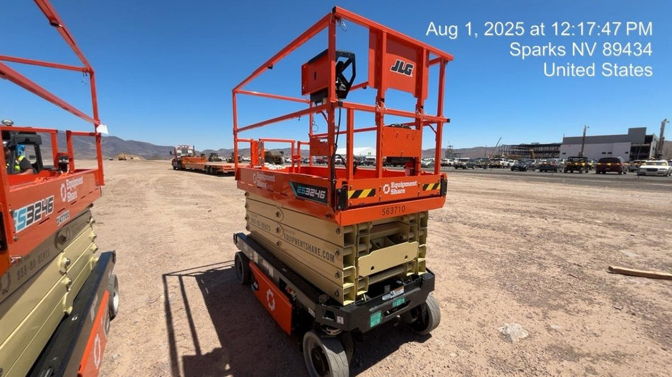 2025 JLG ES3246