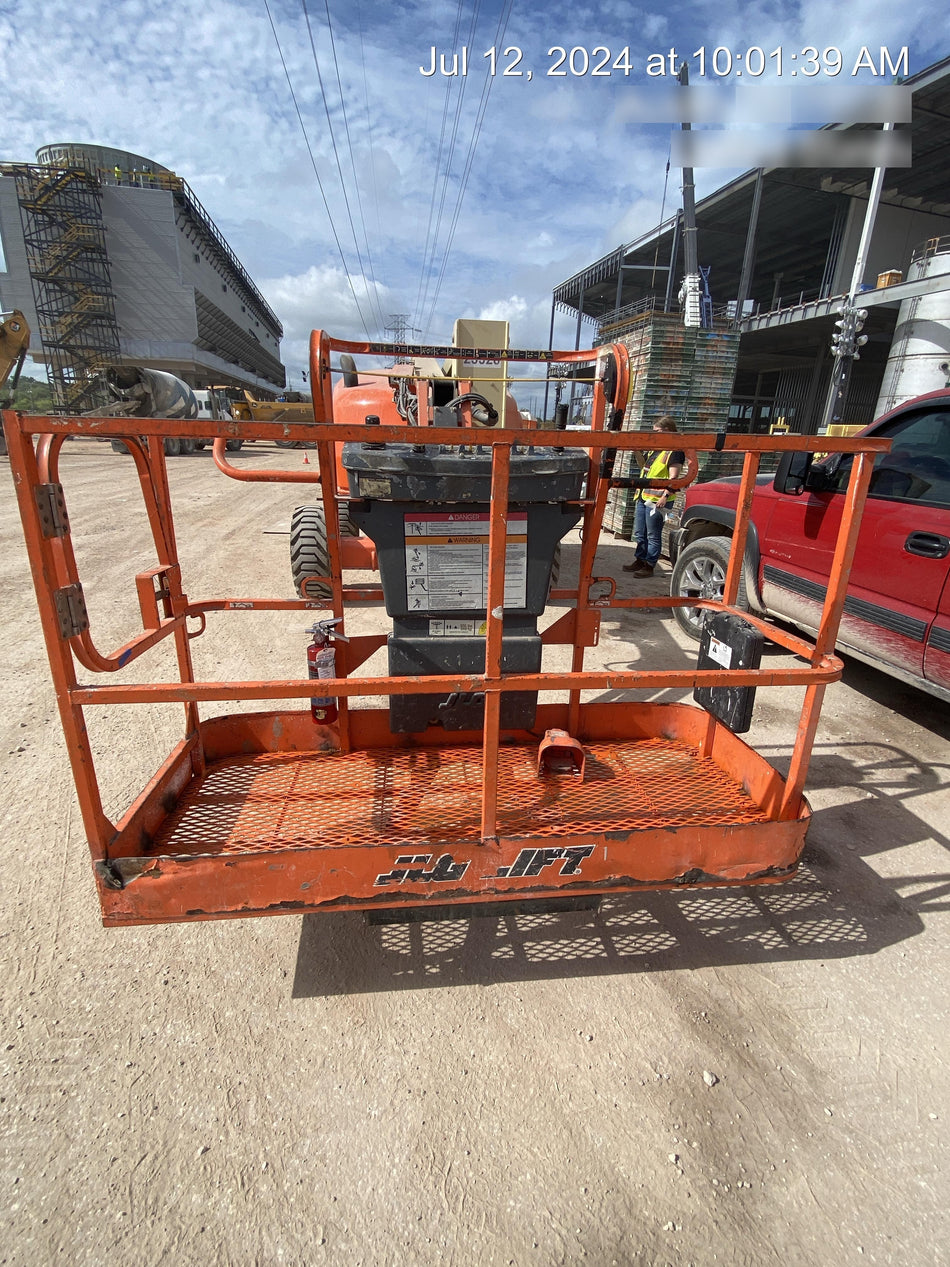2019 JLG 450AJ