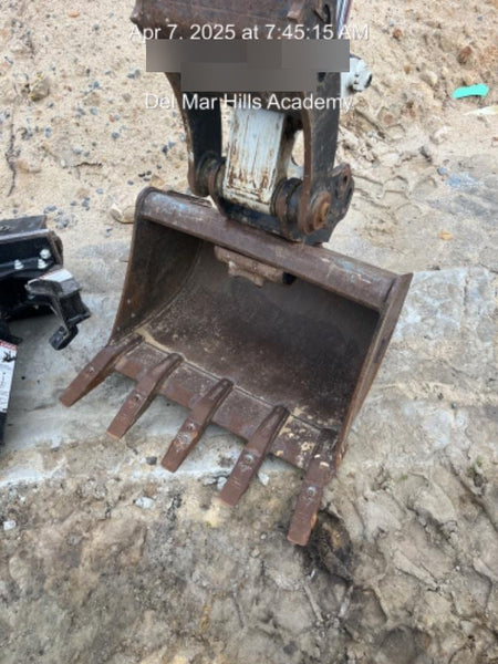 2021 DOOSAN 30" Bucket - Doosan