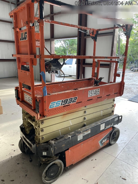 2021 JLG ES1932