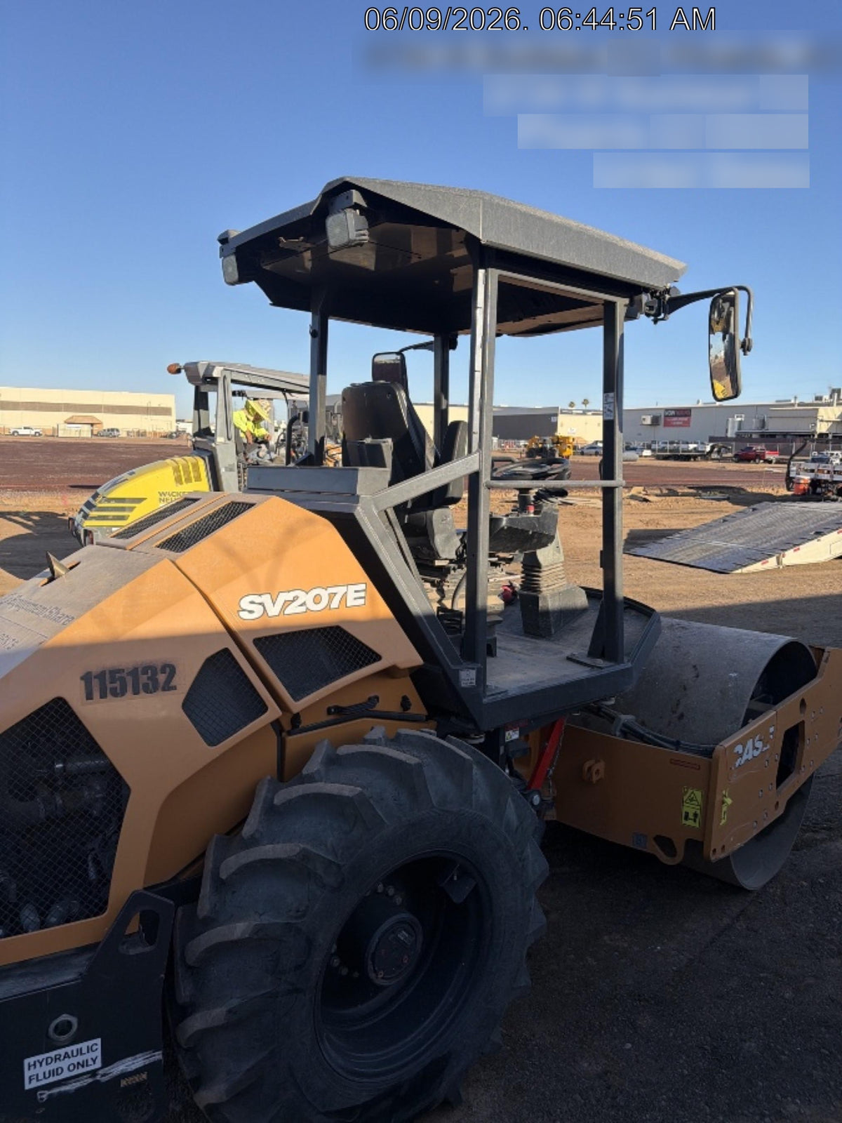 2020 CASE SV207E