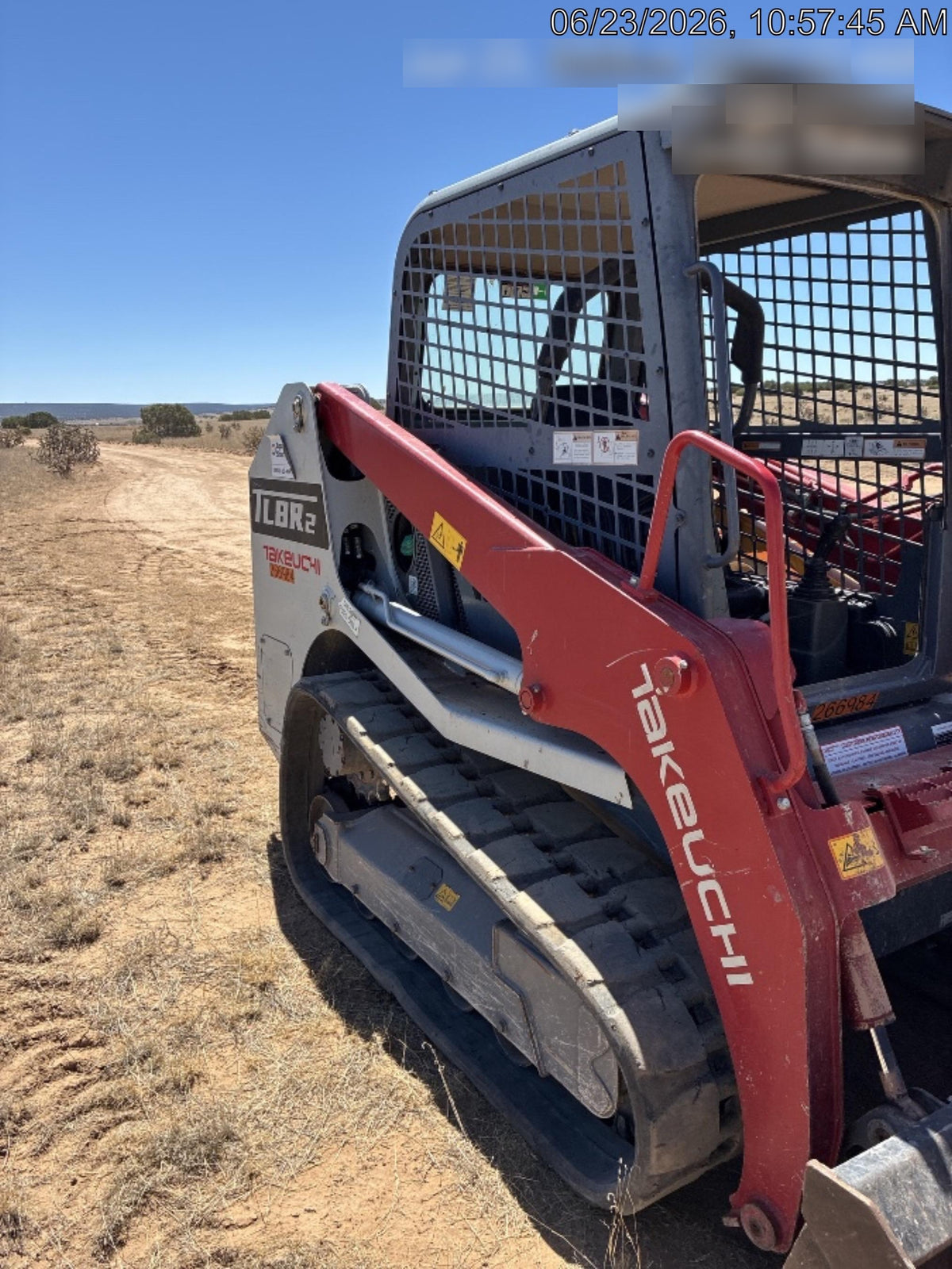 2022 TAKEUCHI TL8R2-R