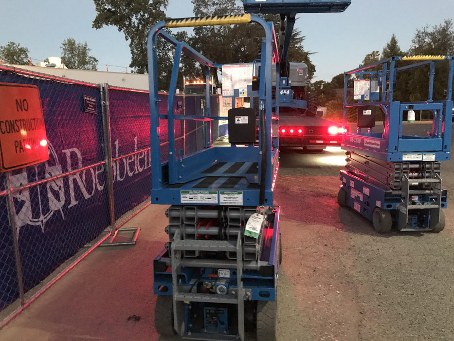 2020 Genie GS-1930 Solid Non Marking Tires, Beacon, Folding rails with half height swing gate, 800W Inverter