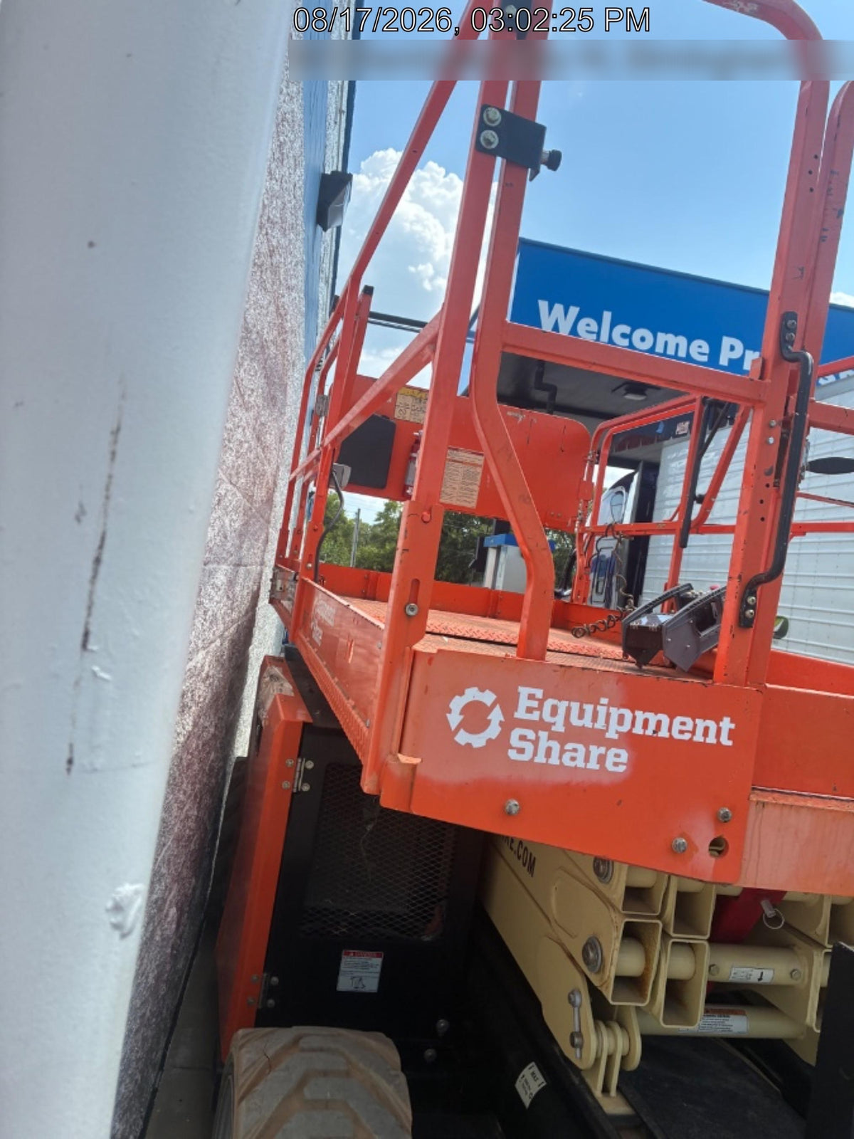 2022 JLG RT2669