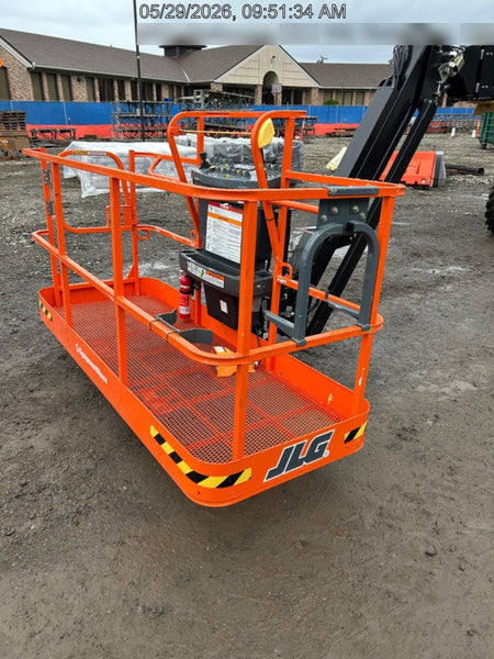 2025 JLG 660SJ