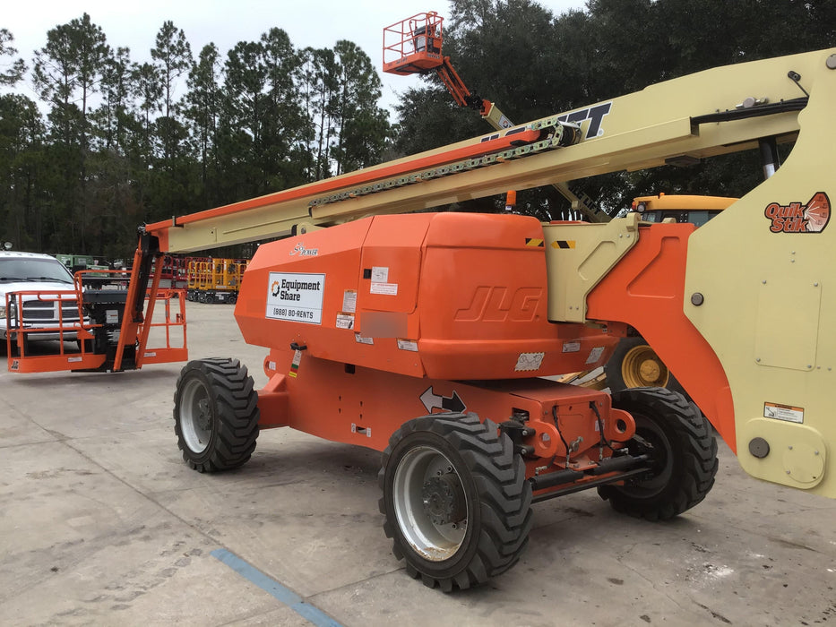 2019 JLG 800AJ