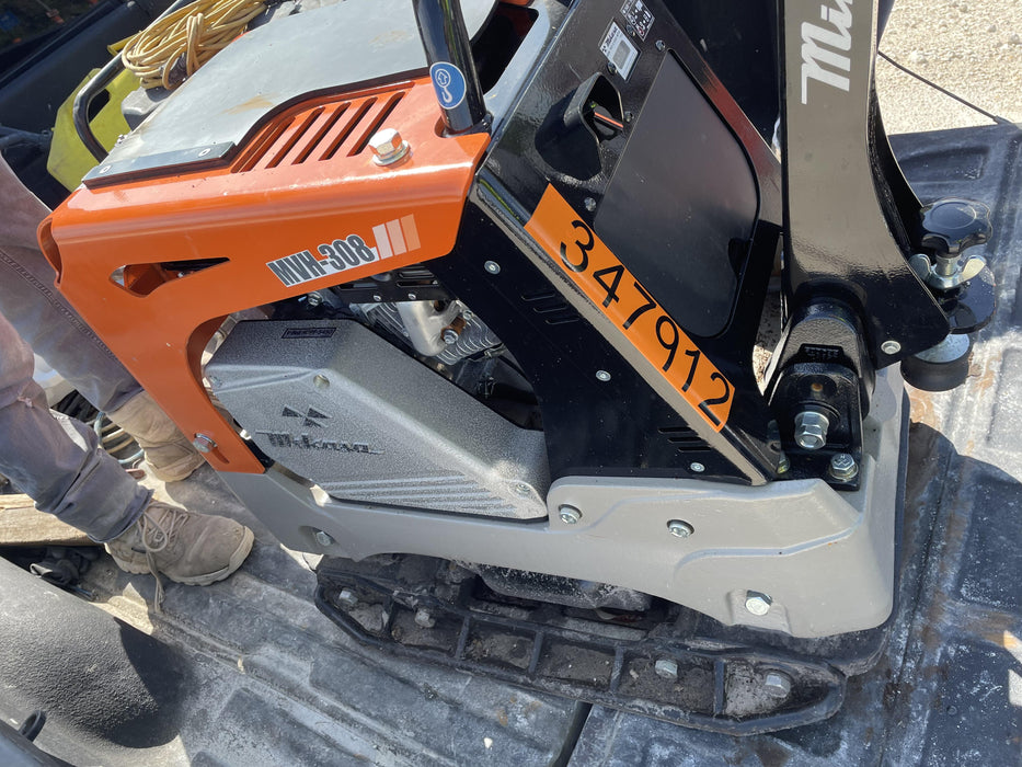 2023 Multiquip MV308GH Honda GX270, 18" Plate, Tachometer