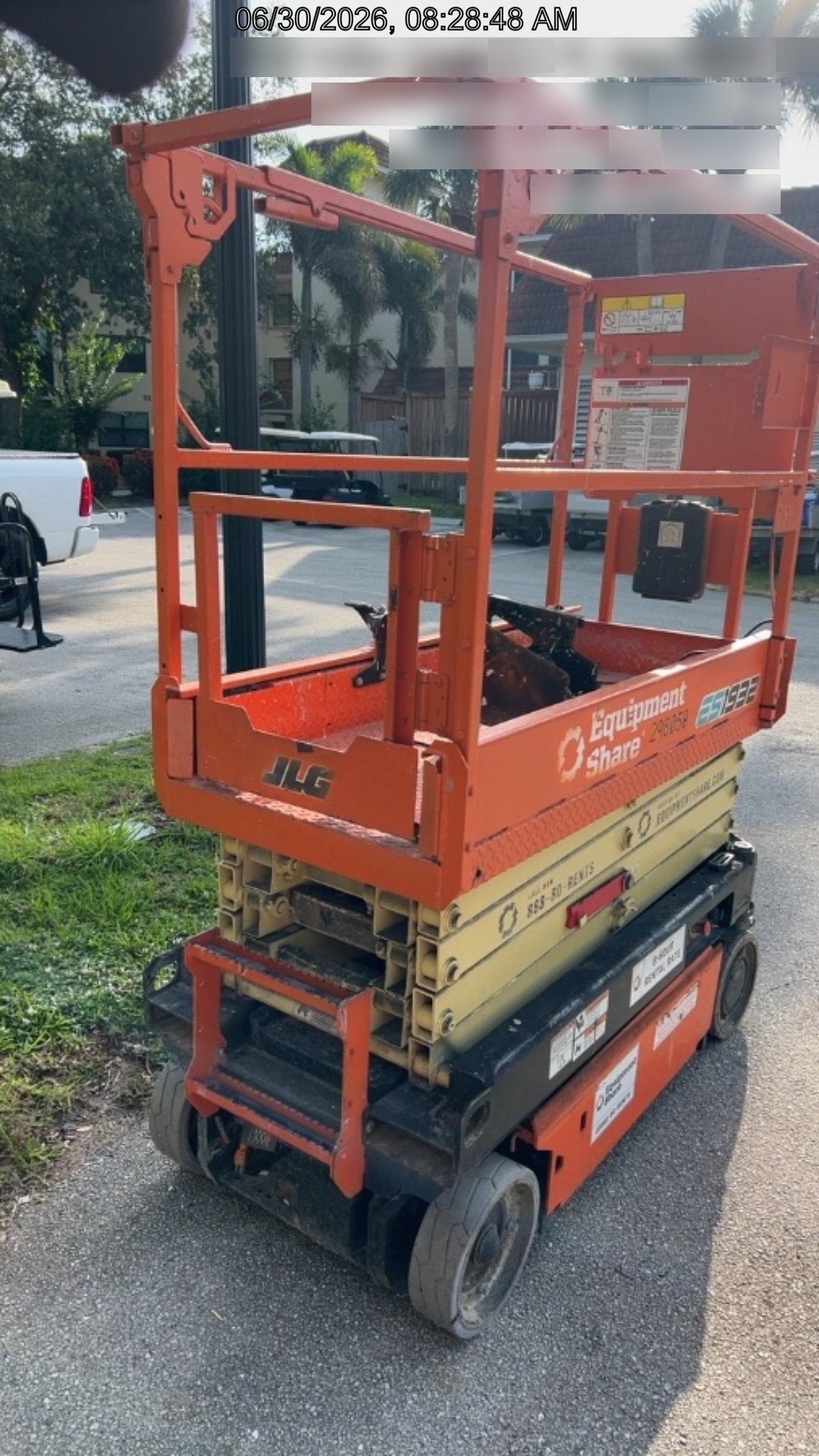 2023 JLG ES1932