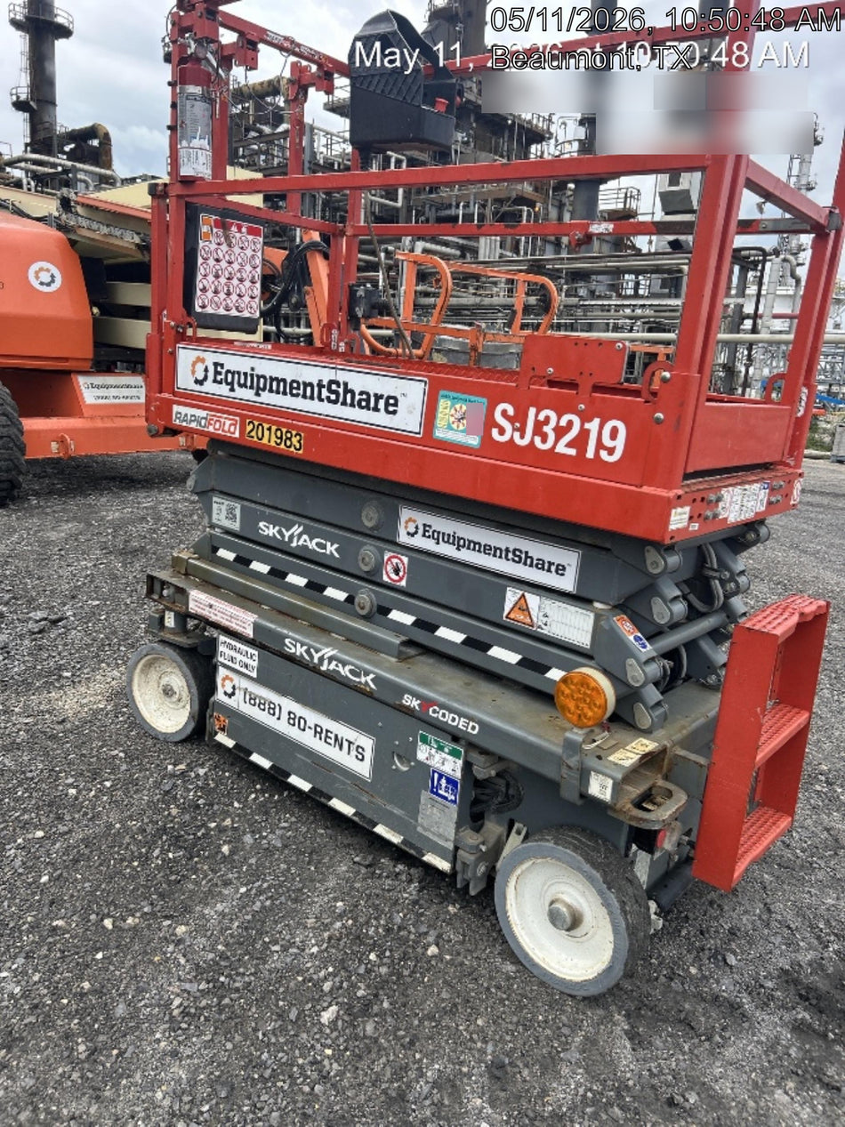 2021 SKYJACK SJ3219