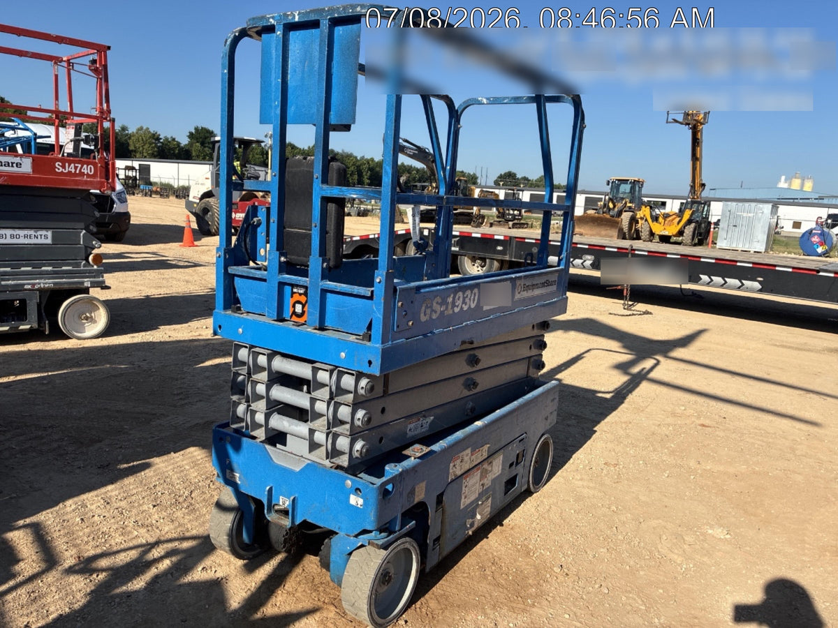 2019 Genie GS-1930 Fixed Rails with Chain Entry