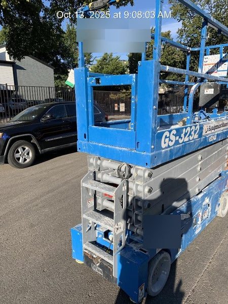 2023 GENIE GS-3232