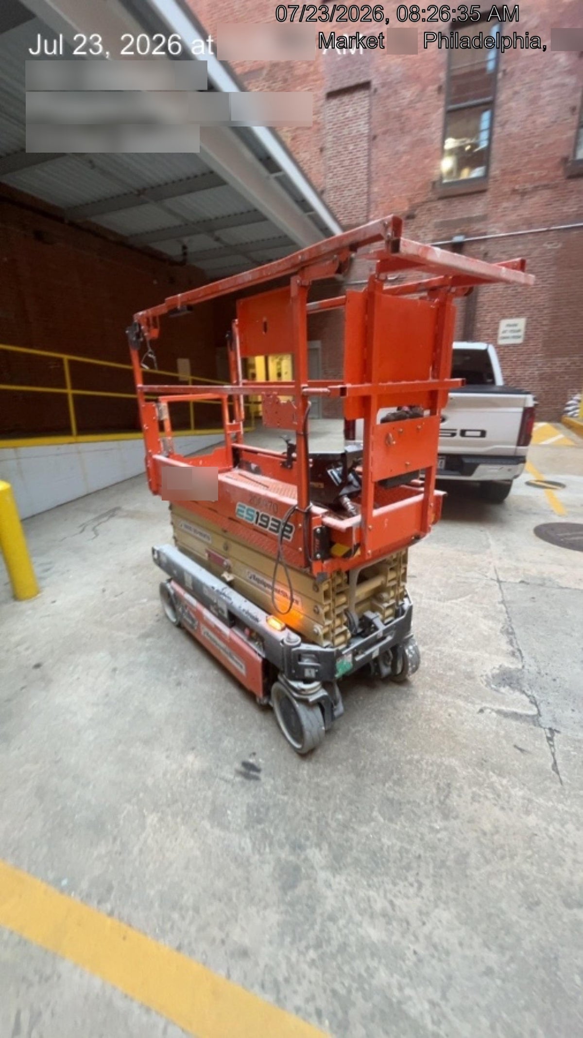 2022 JLG ES1932