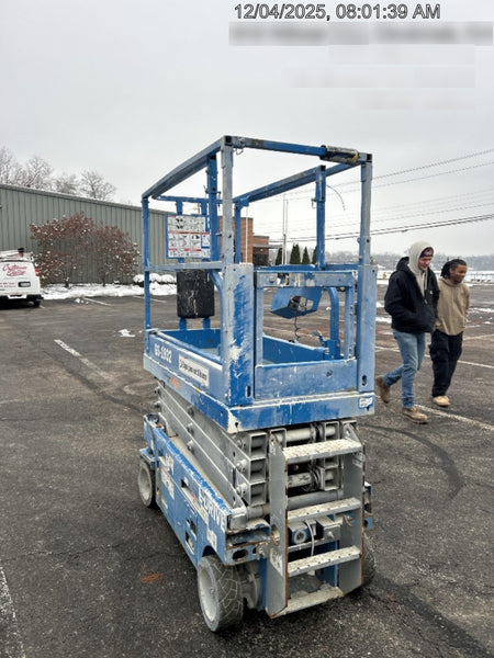 2021 GENIE GS-1932