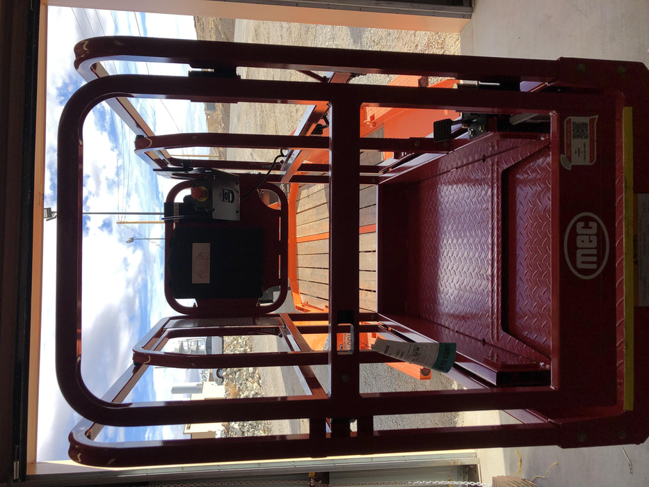 2020 MEC 1330SE Solid NM Tires, Steel Swing out Doors, LCS, Beacon, 900W Invertor