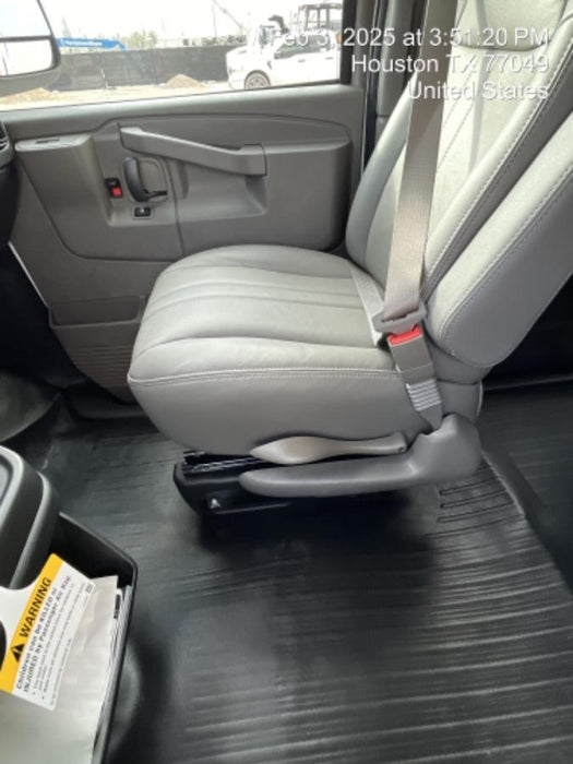 2025 CHEVROLET Express Van - Rental