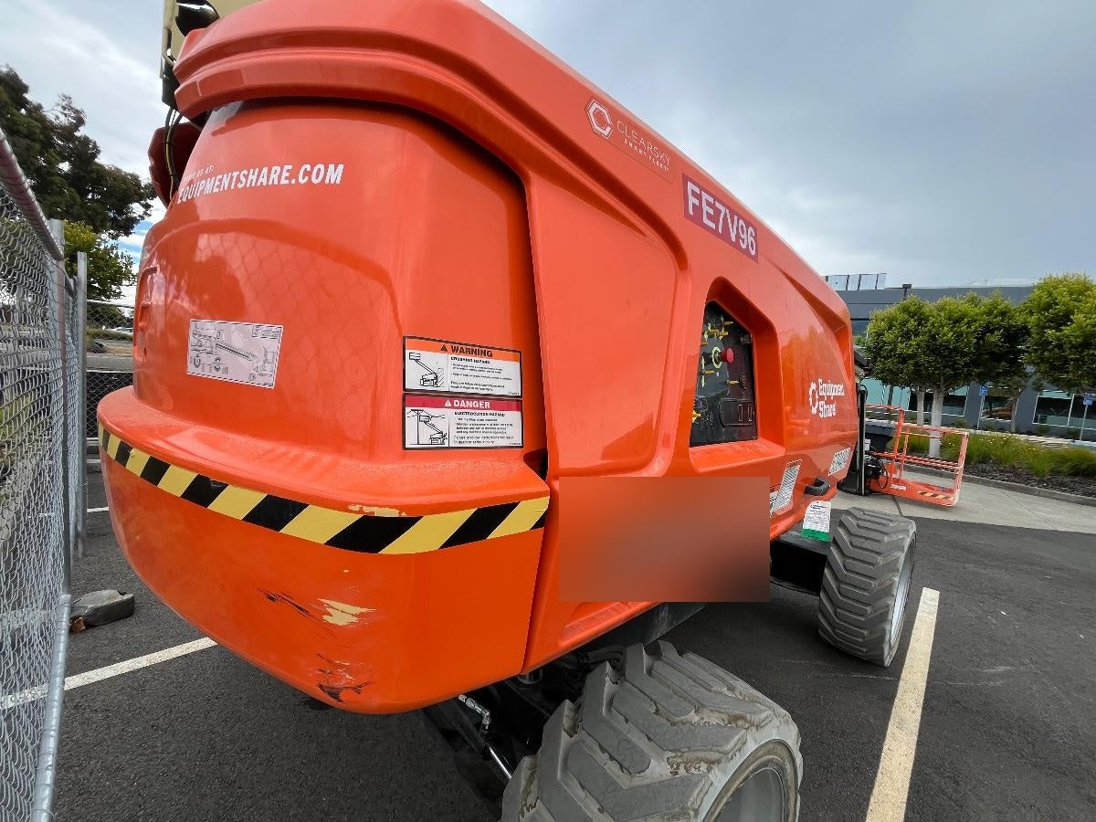 2025 JLG 660SJ