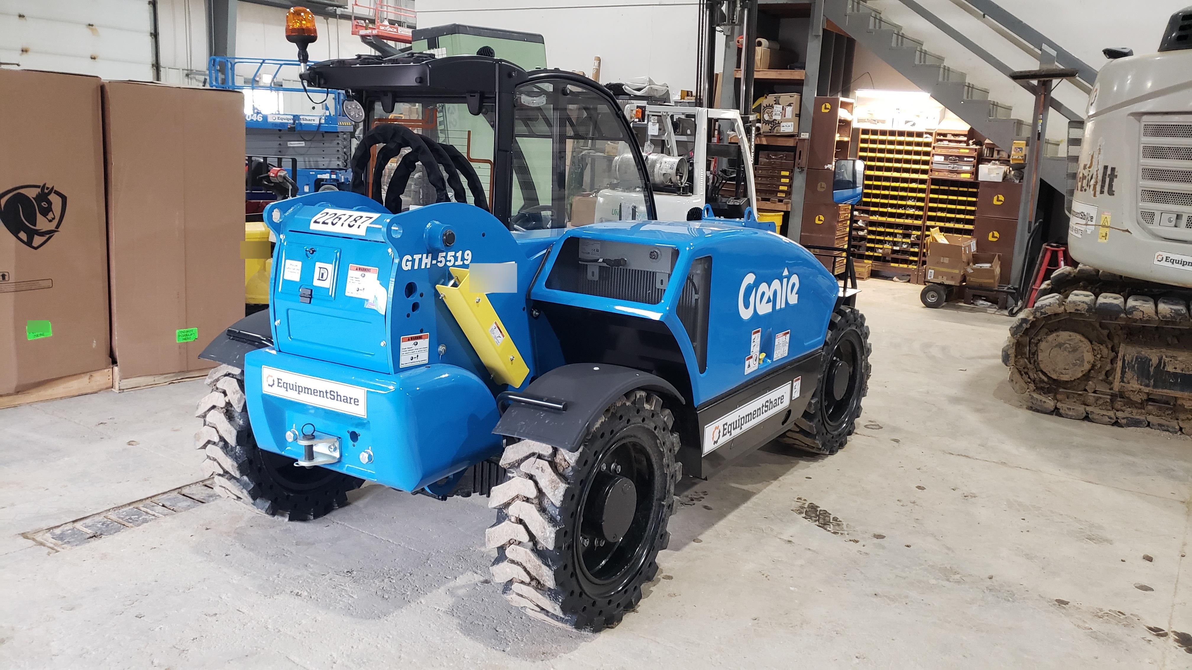 2022 GENIE GTH-5519