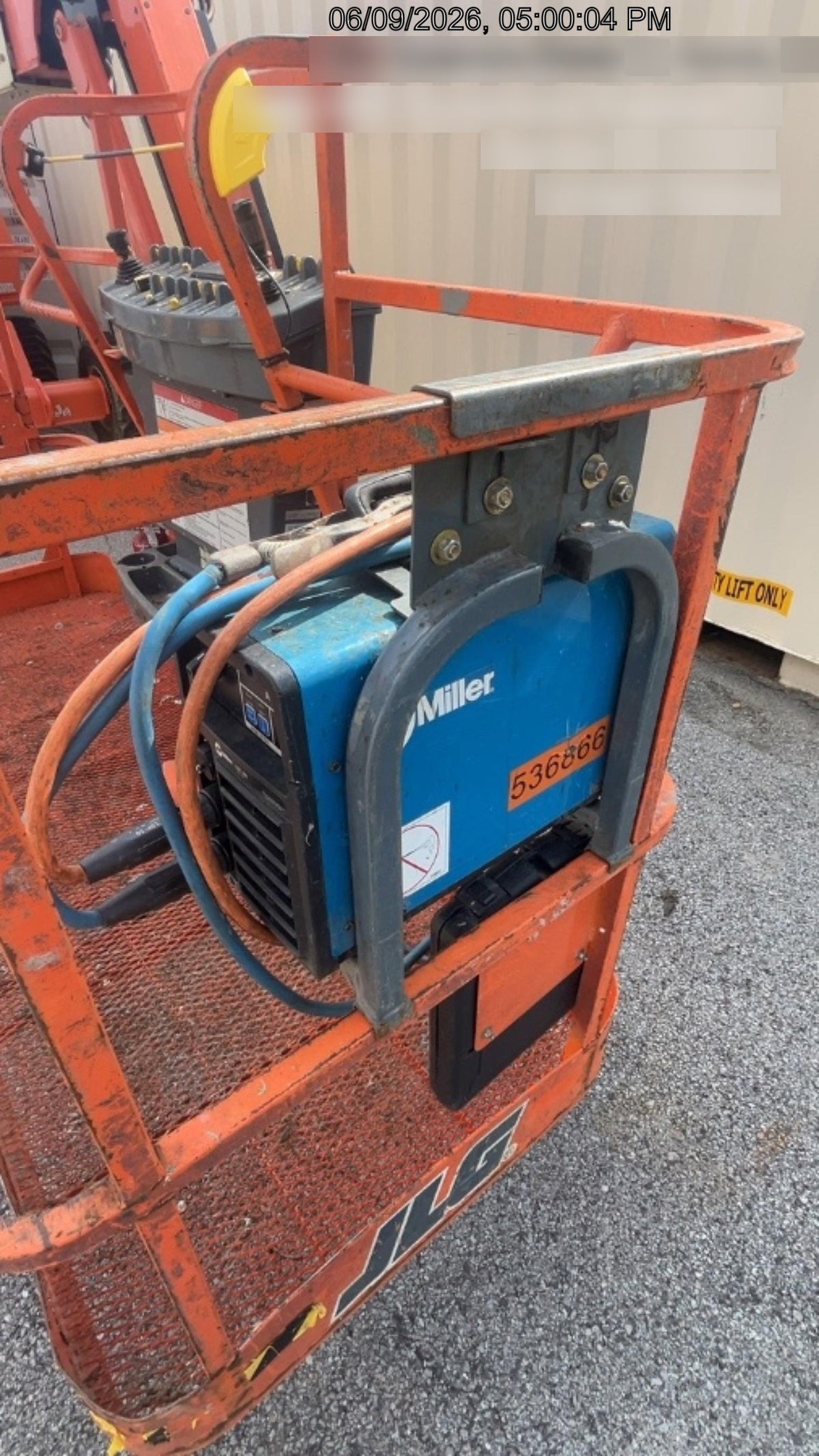 2025 MILLER ELECTRIC CST-282