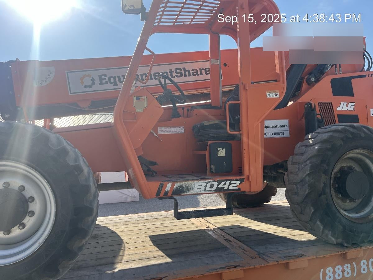 2019 SKYTRAK 8042