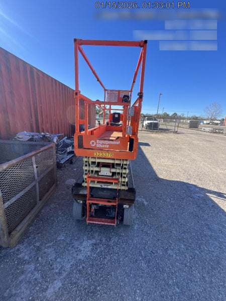 2023 JLG ES2632