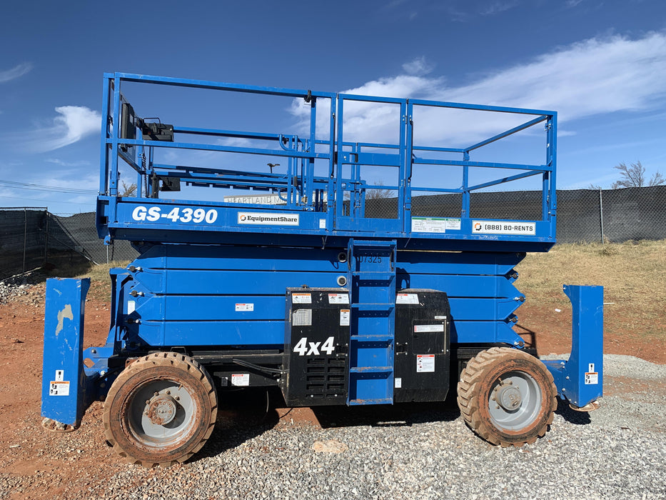 2020 GENIE GS-4390 RT