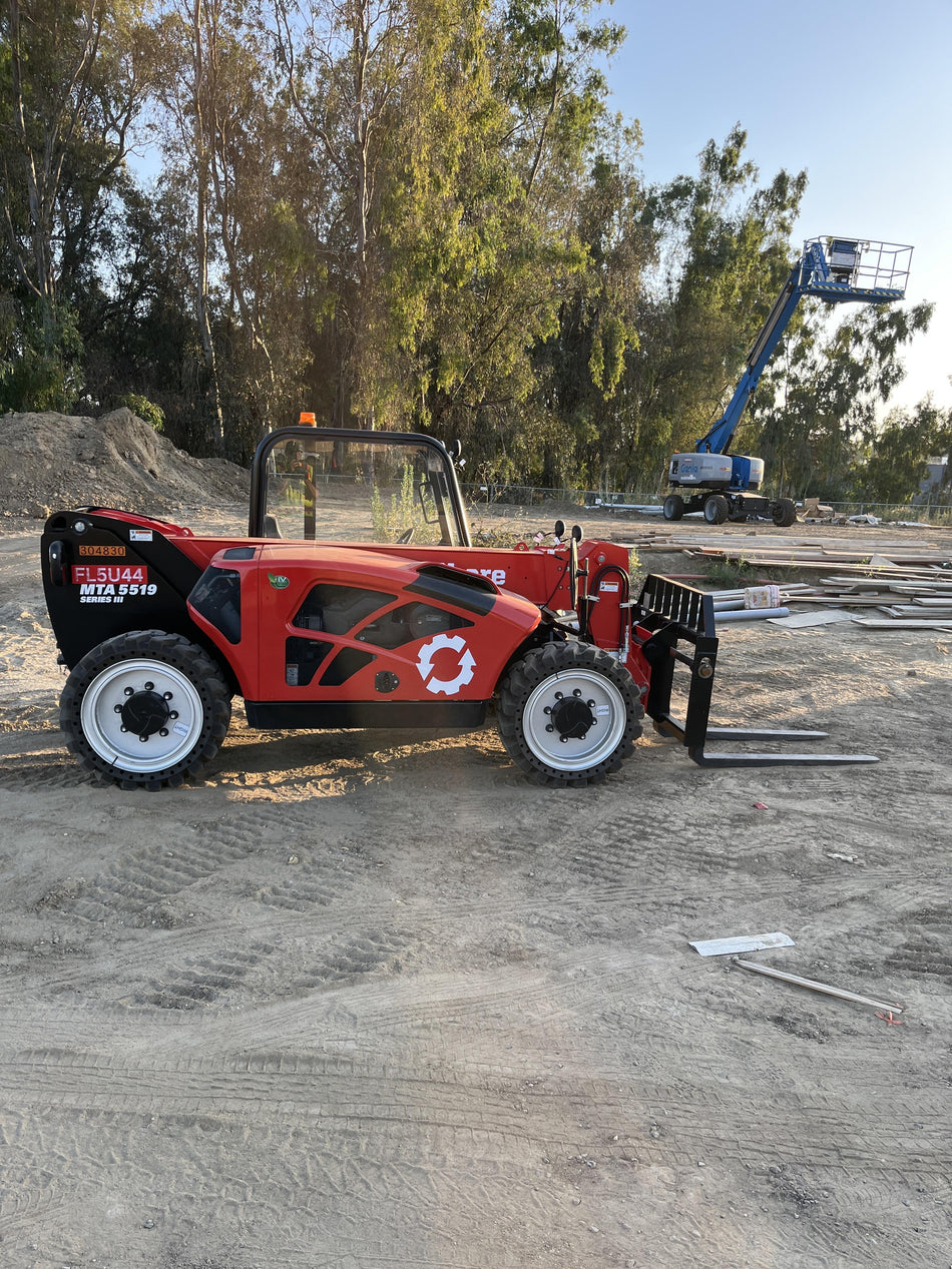 2023 MANITOU MTA5519